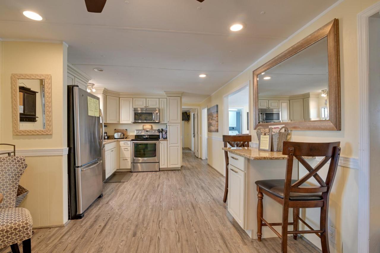 Surfside Beach Home With Pool Access Walk To Beach! Миртъл Бийч Екстериор снимка